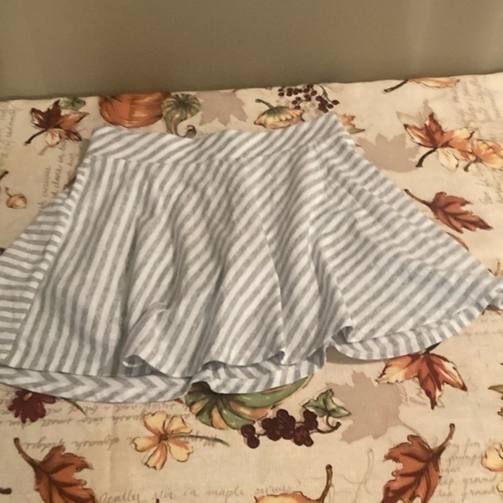 Gray and White Skort